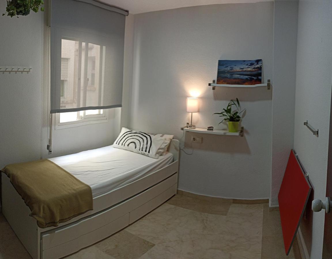 Confortable Habitacion Centrica En Piso Privado Apartment Málaga Exterior foto